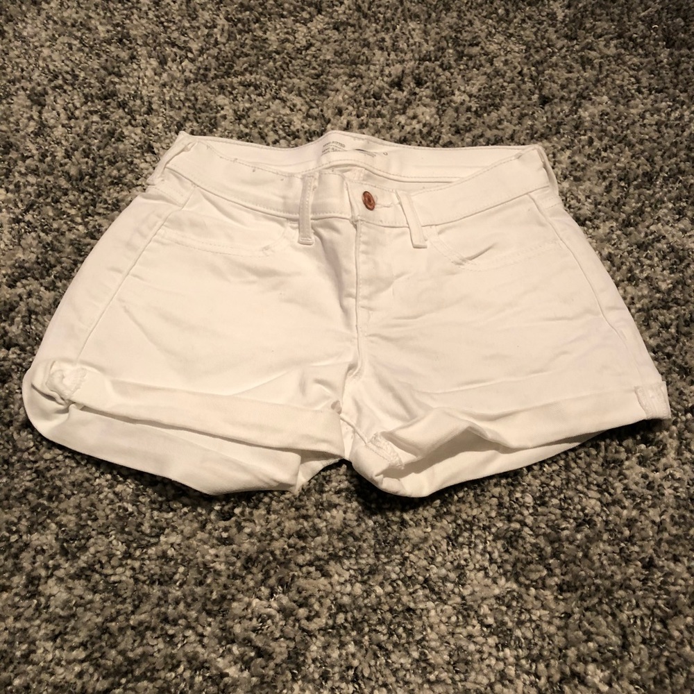 B2G1 White Cuffed Jean Shorts